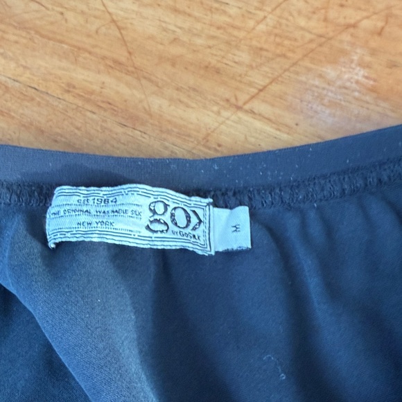 Go Silk Chic Asymmetrical Black Skirt for Women - Picture 3 of 6